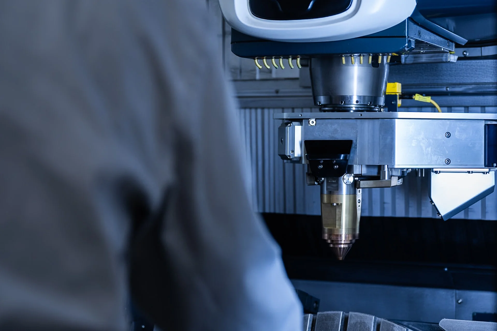 Laser Produktionsverfahren Maschine - DED-Services GmbH